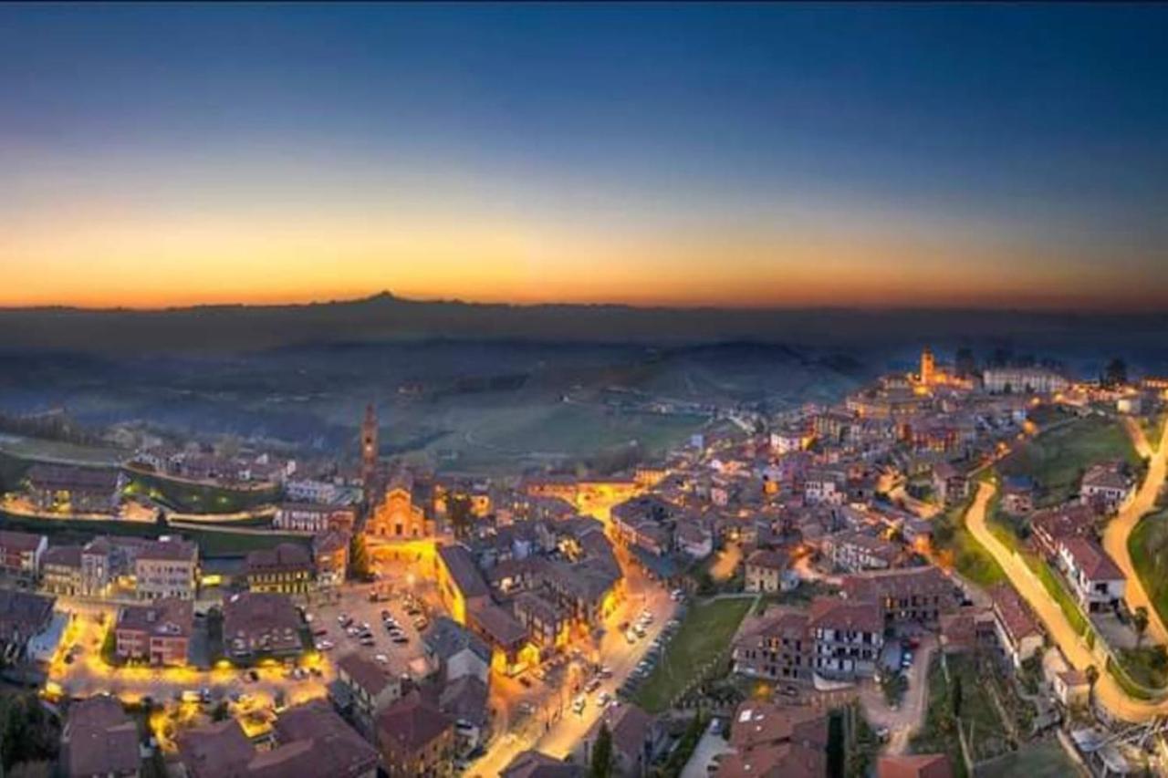 Langhe Belvedere Apartment Monforte D'Alba Bagian luar foto