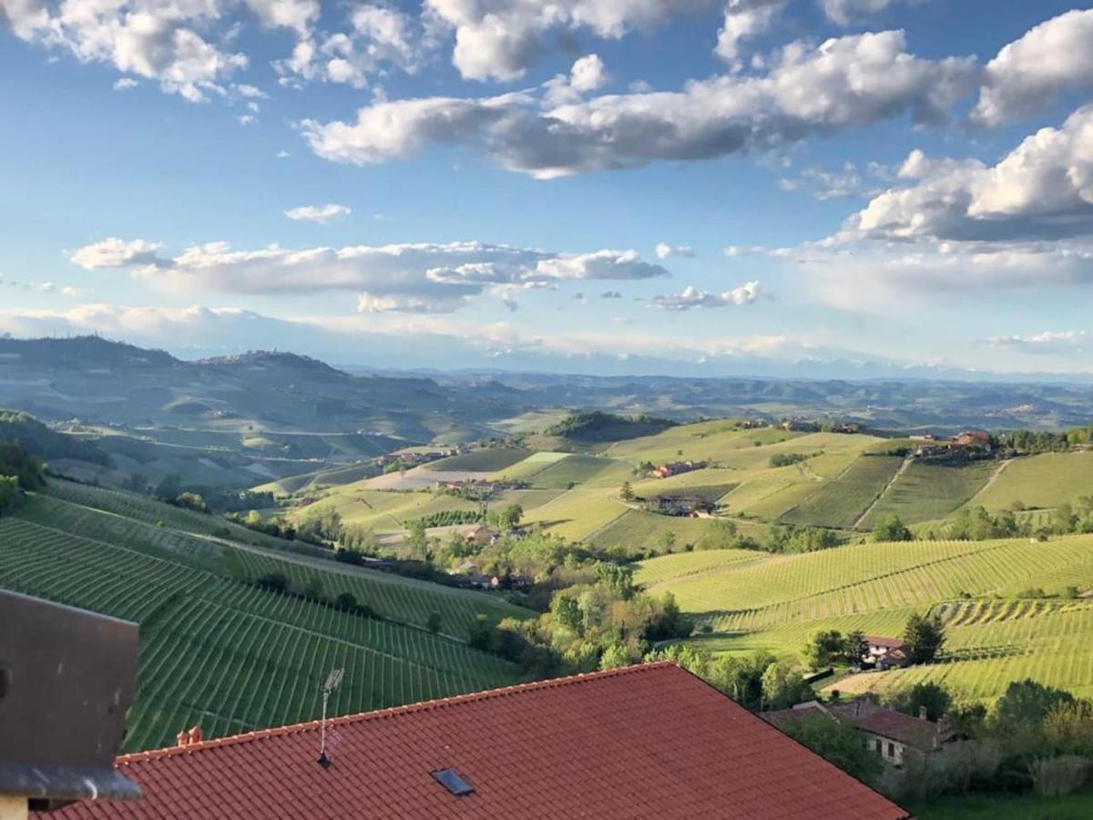 Langhe Belvedere Apartment Monforte D'Alba Bagian luar foto